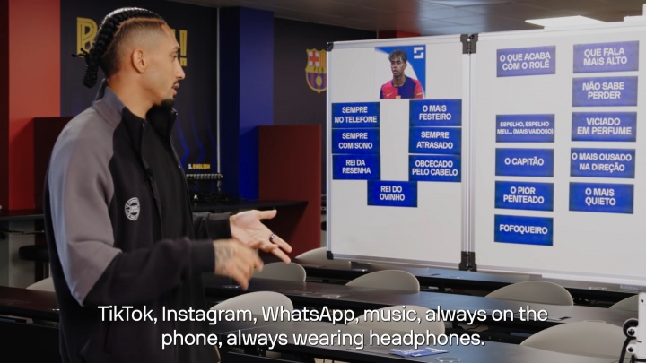 毕竟18岁！拉菲尼亚：亚马尔玩手机到很晚才睡，总花几小时搞发型