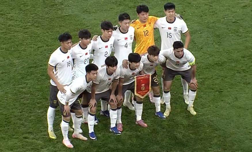 开云体育-杜月徵不讲理世界波破门！U23国足1-0小胜越南队，1胜2平屈居亚军